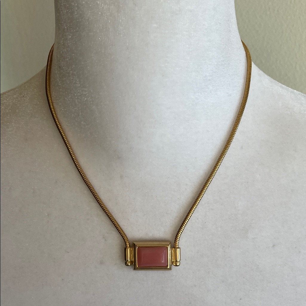 Givenchy Gold Serpentine Chain Rectangle Pink Cabochon Stone Necklace Vintage 350$